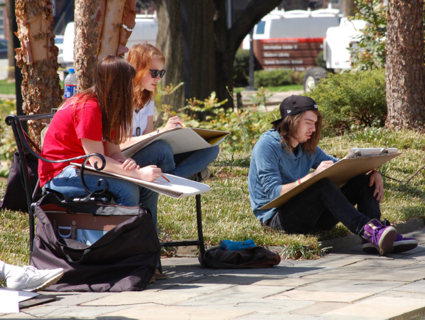 DrawingOutside01